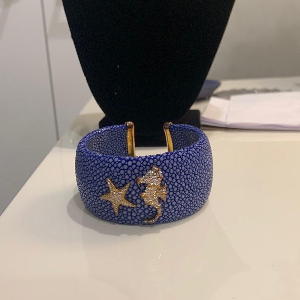 COPY - Women’s bracelet